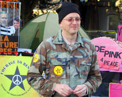 Courage to Resist organizer Jeff Paterson. Photo Lori Hurlebaus